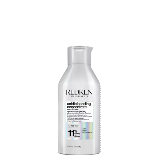 Acondicionador Redken Acidic Bonding Concentrate de 500ml con complejo 11% para fortalecer y reparar el cabello.