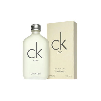 Perfume unisex Calvin Klein CK One EDT 200 ml en botella transparente con tapa plateada.