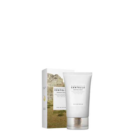 Tubo de 75 ml de la Crema Gel Calmante Madagascar Centella Soothing Cream de la marca coreana Skin1004, hidratante ultra-ligero con textura gel para pieles mixtas a grasas y sensibles.