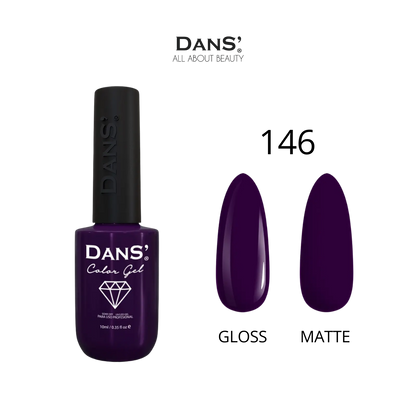 Esmalte gel Dans' Color Gel en tono brillante, aplicado en una uña, con envase de esmalte en el fondo