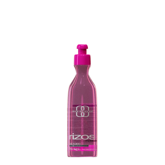 Gel fluido moldeador para rizos Prokpil, fijador en envase de 300ml, con textura ligera para definir y mantener rizos.