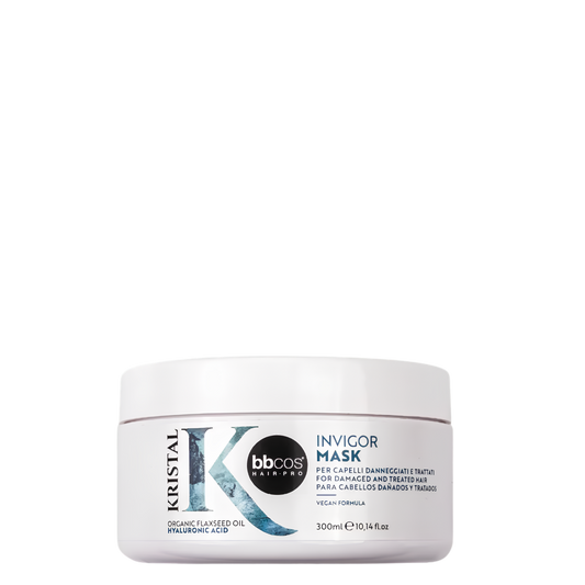 Máscara regeneradora BBCOS Kristal Invigorating para cabello, frasco de 300 ml con textura cremosa y natural.