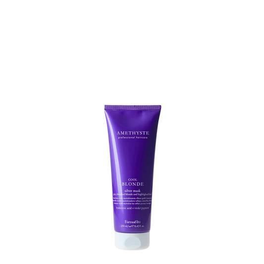 Máscara matizadora Farmavita Amethyste Silver para cabellos rubios, 250 ml, elimina tonos amarillos y realza el color plateado.