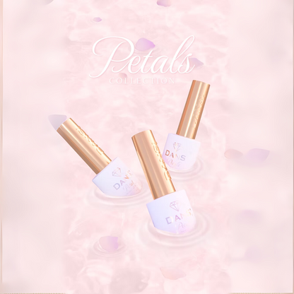 Esmalte Dans de la colección Petals, con diseño floral y color vibrante, en frasco de esmalte para uñas.
