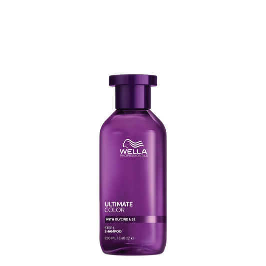 Champú protector del color Wella Professionals Ultimate Color en botella de 250 ml, para mantener el color del cabello.