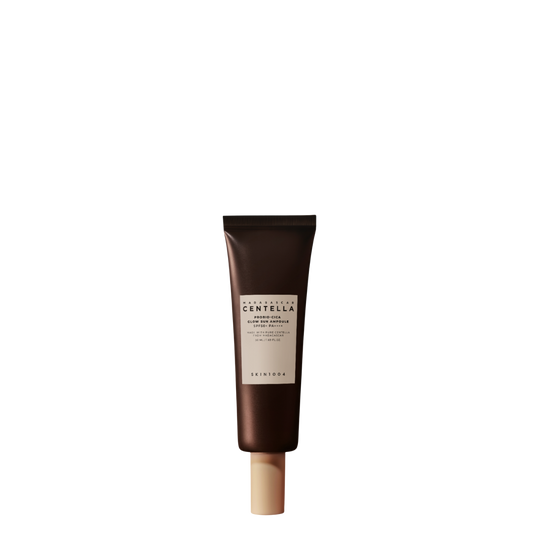 Envase de 50 ml del protector solar coreano Madagascar Centella Probio-Cica Glow Sun Serum SPF50+ PA++++ de la marca Skin1004, fotoprotector nutritivo tipo sérum con centella fermentada para acabado radiante.
