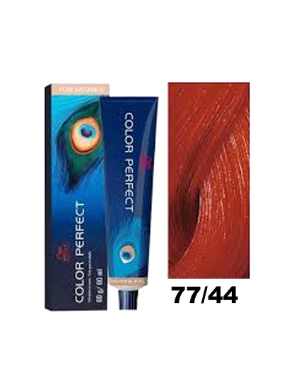 Tinte Color Perfect de Wella en tono 77.44, color rubio dorado con reflejos luminosos en un frasco de tintura capilar