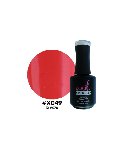Esmalte Nail Pro X001-X083 en frasco, pintura de uñas de color vibrante con etiqueta de la marca Nail Pro.